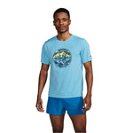SAUCONY - STOPWATCH GRAPHIC SHORT SLEEVE Men - Rev Online