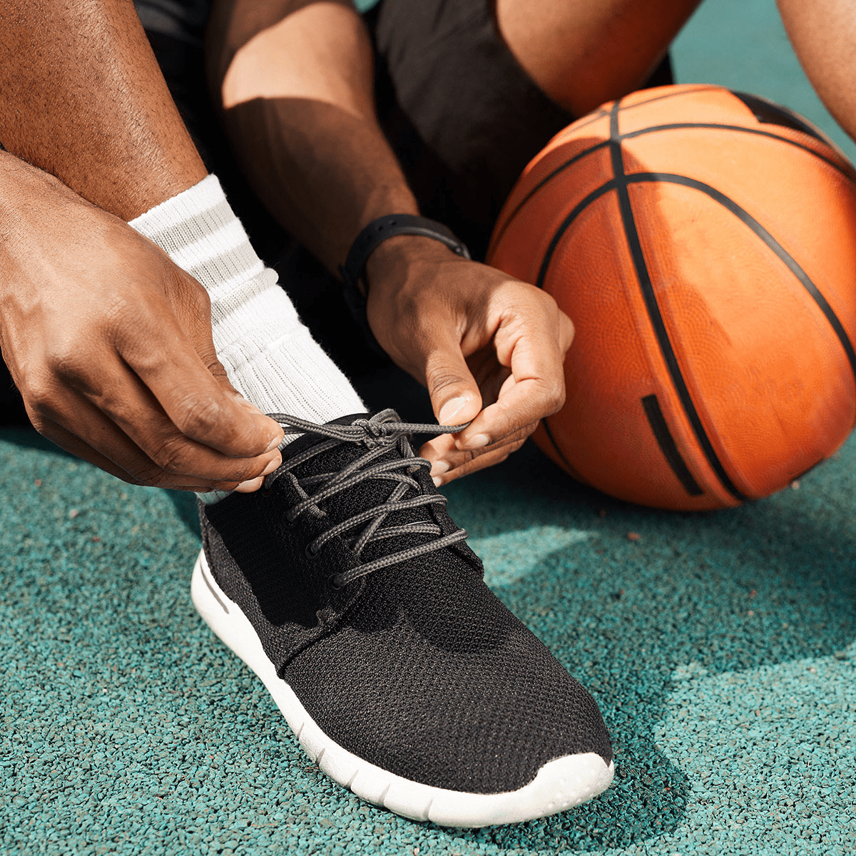 สิ่งที่ควรรู้ก่อนซื้อรองเท้าบาสเกตบอลคู่โปรด - Rev Online