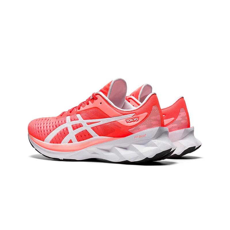 ASICS - NOVABLAST TOKYO Women - Rev Online