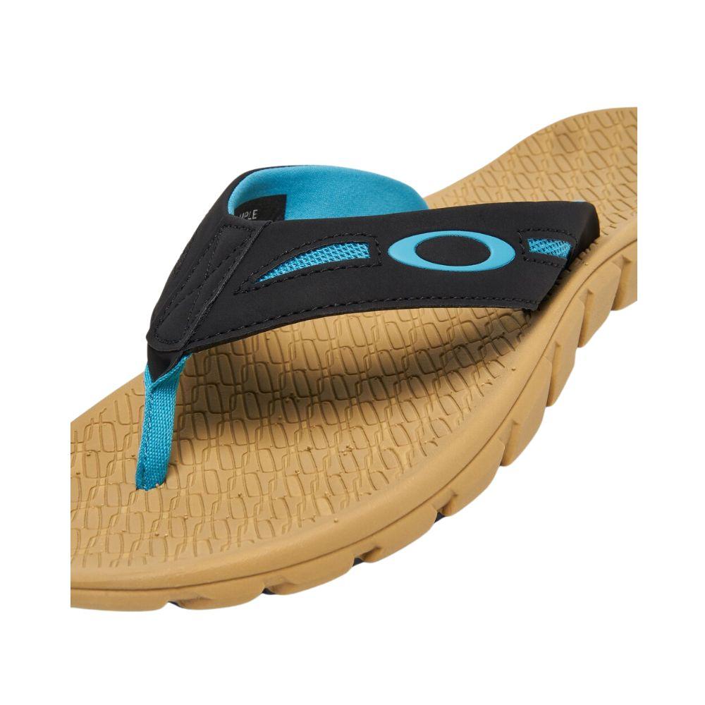 OAKLEY OPERATIVE SANDAL 2.0 รองเท้าลำลองไลฟ์สไตล์ผู้ชาย - Rev Online