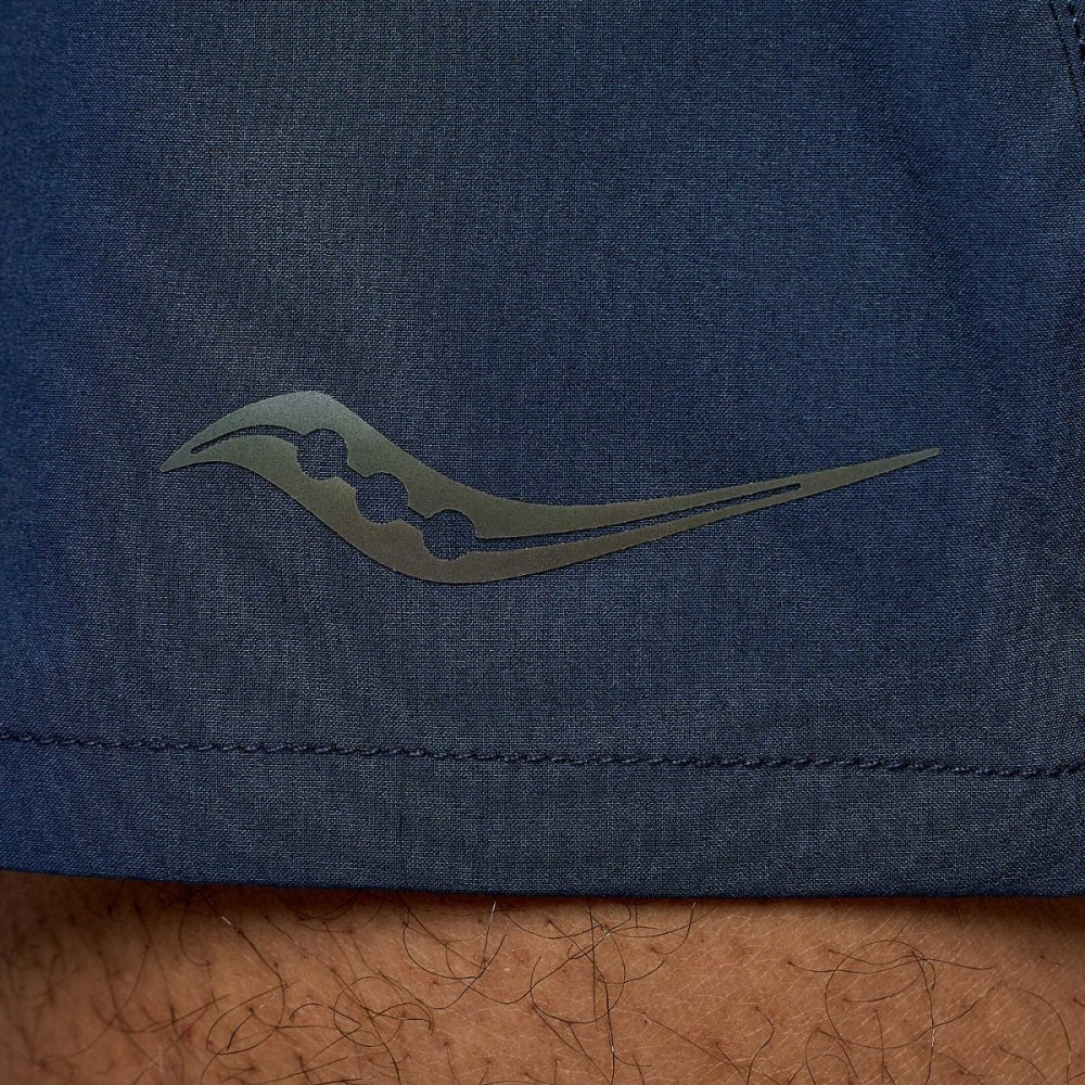 SAUCONY - OUTPACE 3INCH SHORT Men - Rev Online